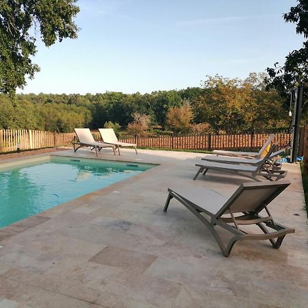 Gite Les Mareillauds - Piscine Salon Екстер'єр фото